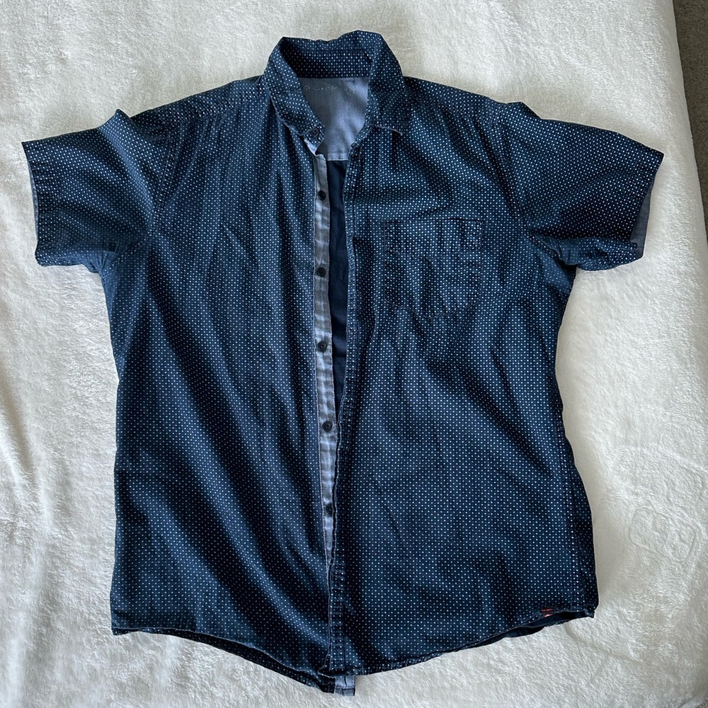 Causal Men Shirt - Small